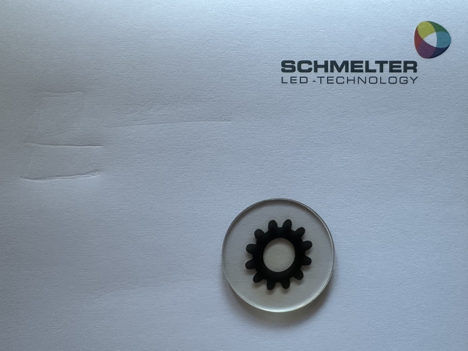 Nachgefertigte Spezialglasscheibe als Obsoleszenzlösung